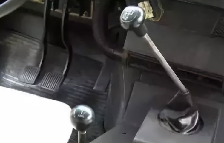 Traditional car clutch pedal